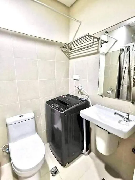 Moa S Residences Family Suite With Balcony Manila Philippines