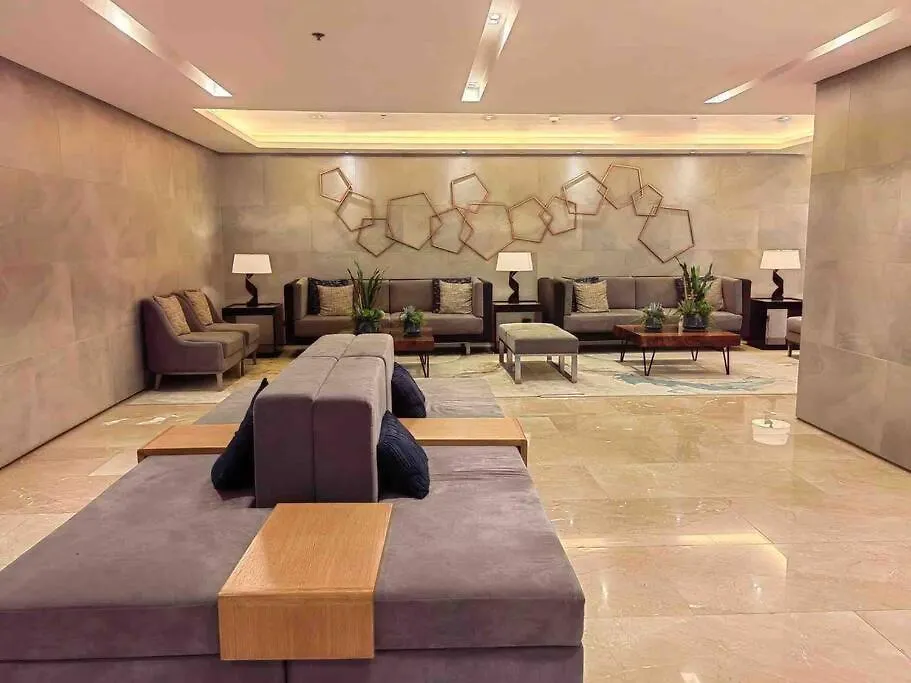 Moa S Residences Family Suite With Balcony Manila Philippines